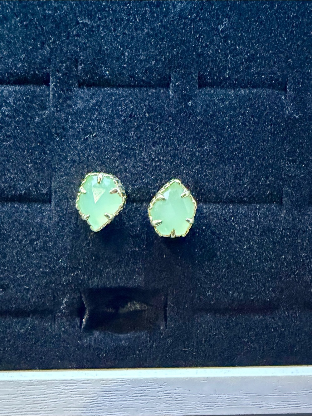 Kendra Scott Tessa Studs.  Chalcedony Gold Tone
